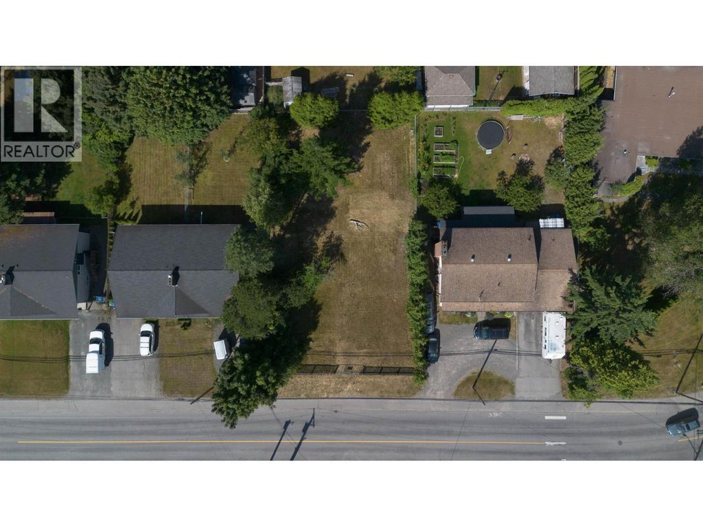 3311 Kenney Street, Terrace