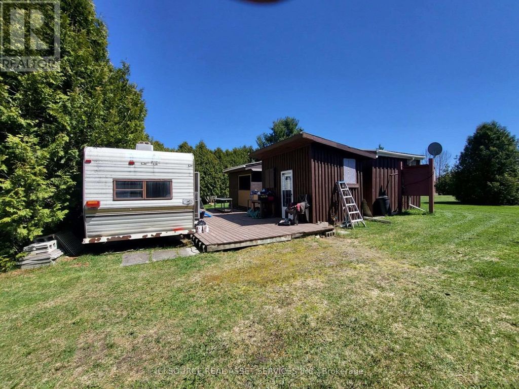 23 North Channel Road, French River