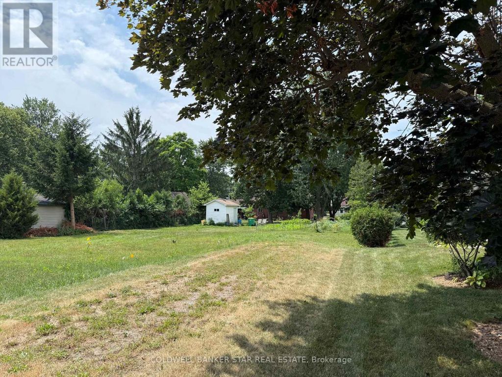 112 Victoria Street, Southwest Middlesex (glencoe)