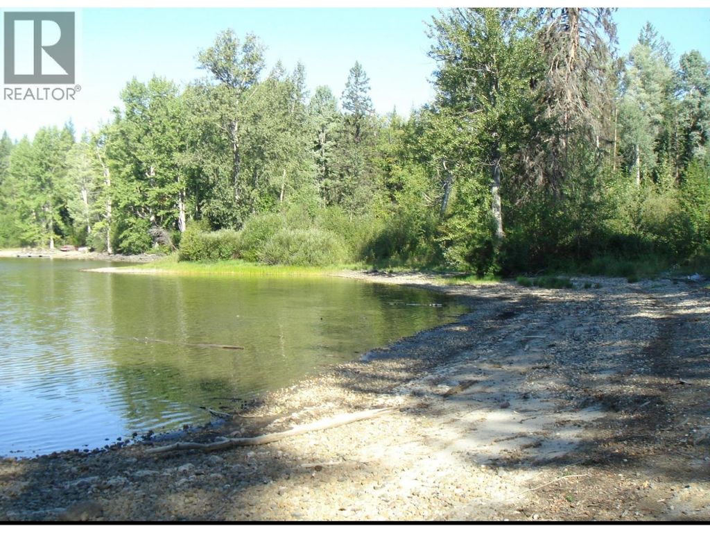 Lot B Hoover Bay Road, Canim Lake