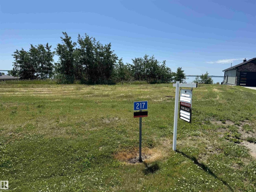 217 Lakeview Dr, Rural Camrose County