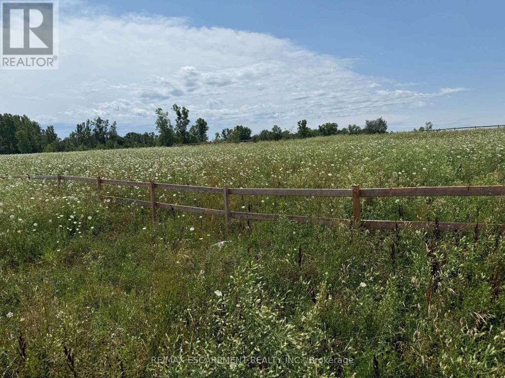 260 Colborne Street, Welland (broadway)
