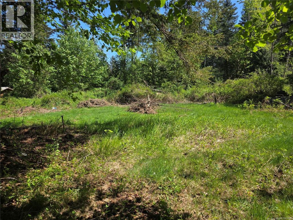 1486 West Rd, Quadra Island