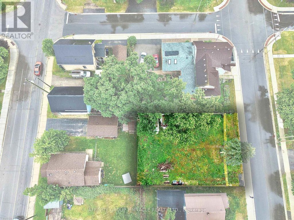 82 King Street, Kawartha Lakes (lindsay)