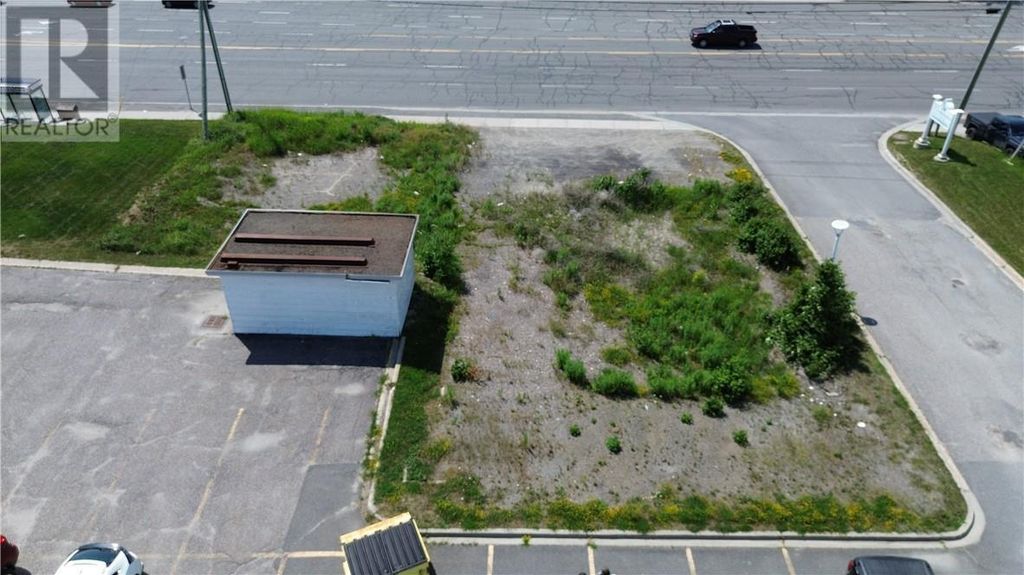1196 Notre Dame Avenue, Sudbury