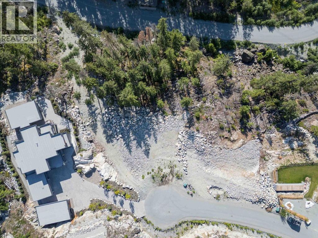 9377 Flicker Way, Whistler