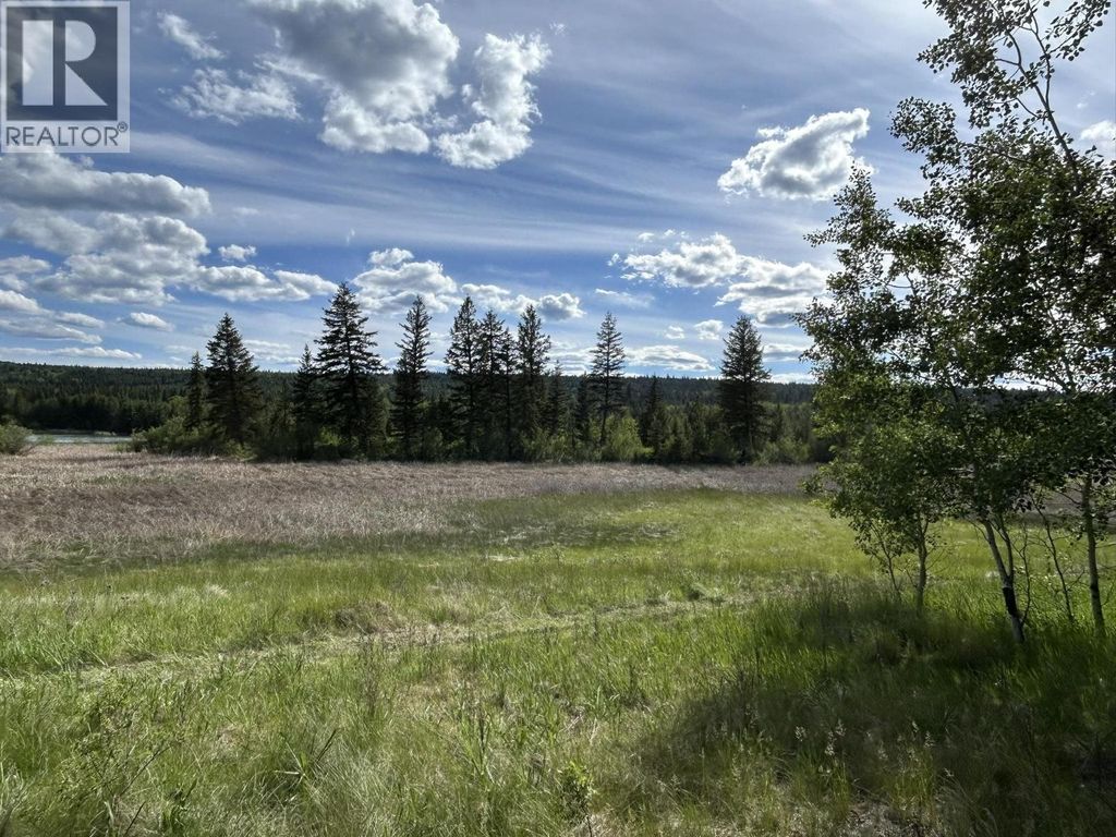 3440 Dunsmuir Road, Lac La Hache
