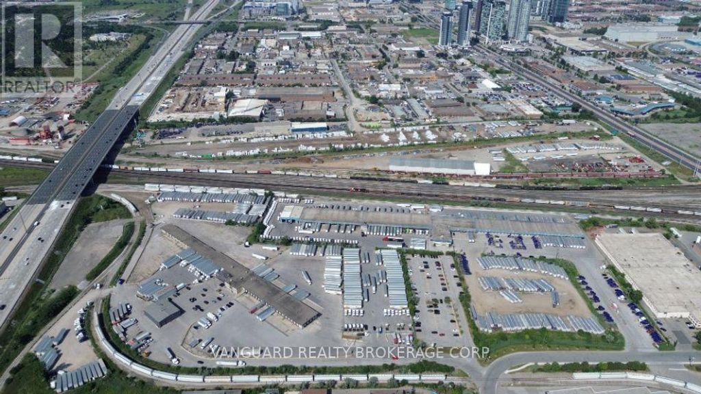 101 Doney Crescent, Vaughan (concord)