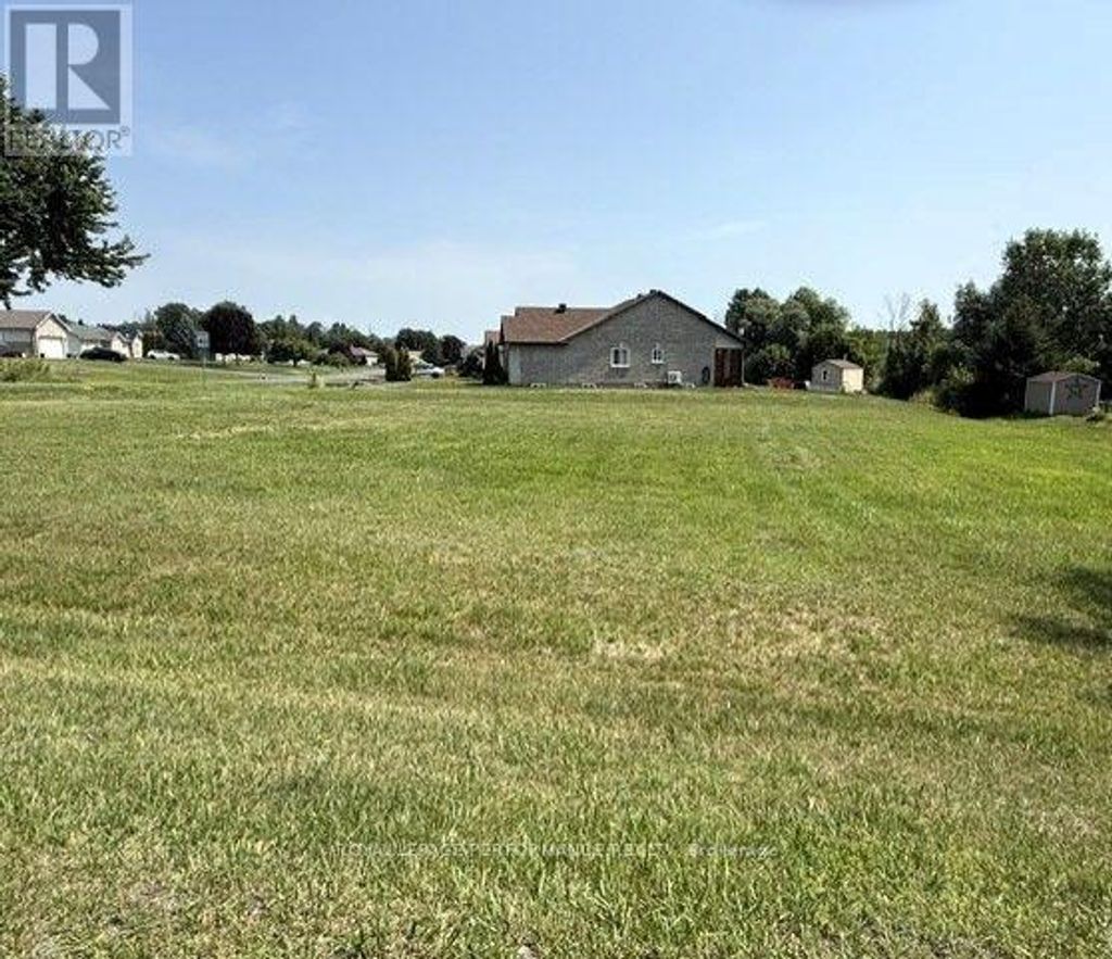 2 Moss Drive, South Stormont