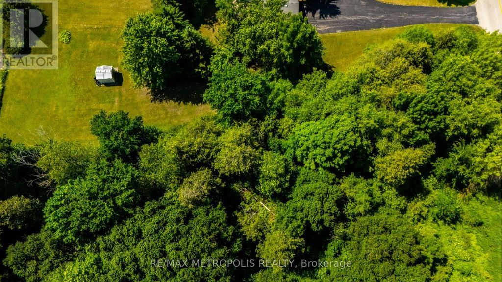 8232 Concession Road 12, Mapleton