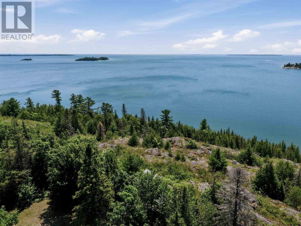 231 Island View Dr, Huron Shores