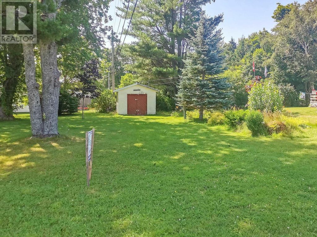 Maclean Avenue, Montague