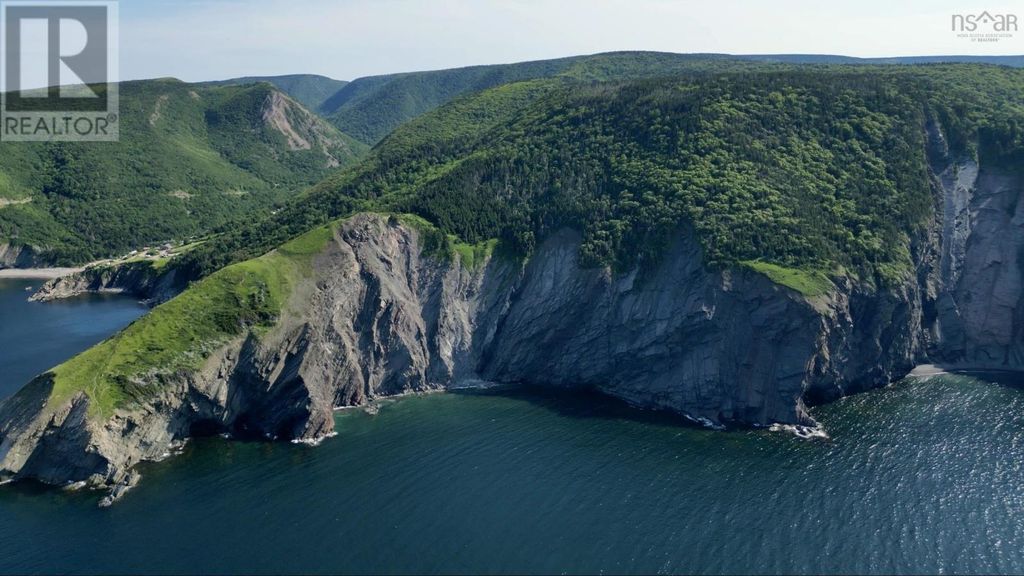 Meat Cove Road, Meat Cove