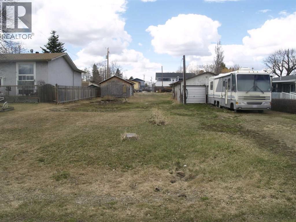 4912 47 Street, Clive