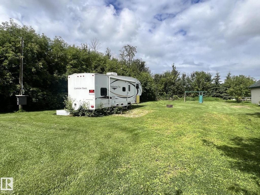 #14 53025 Range Road 43, Rural Parkland County