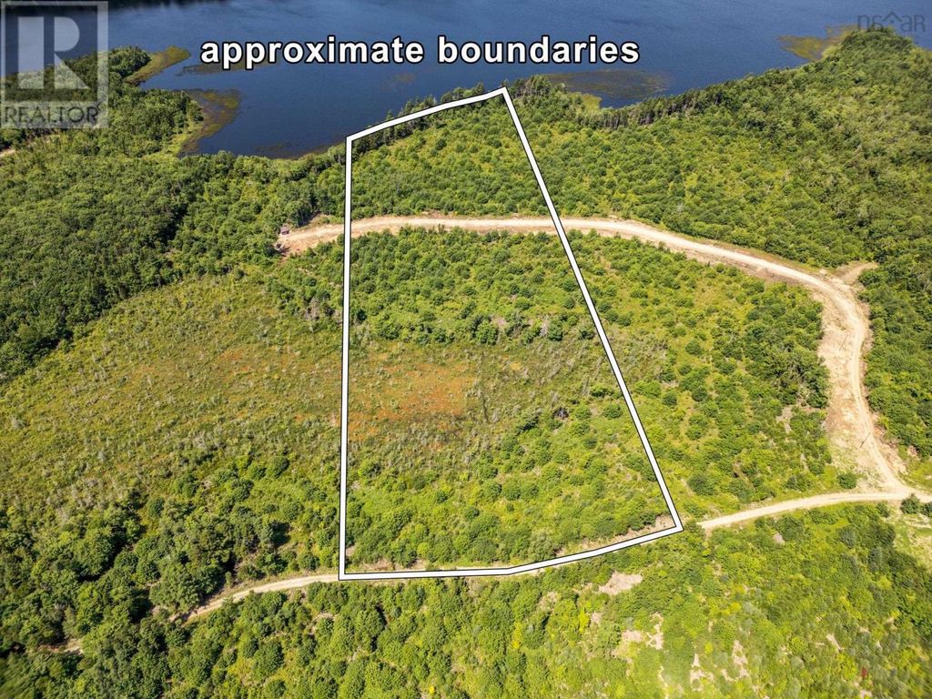 70 Sunshine Drive, Concession