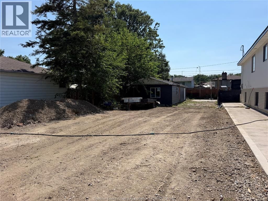 3747 Turner, Windsor
