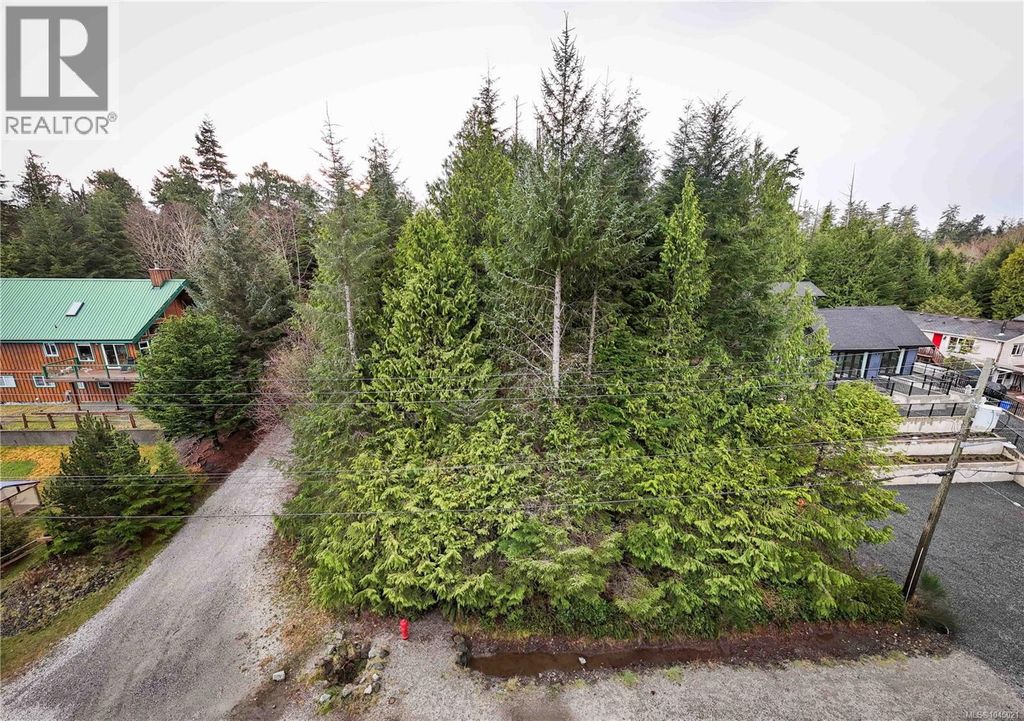 1391 Victoria Rd, Ucluelet