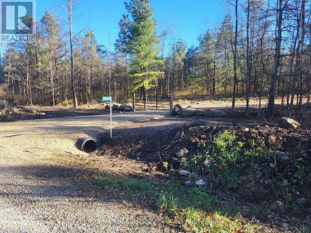 395421 Concession 2 Road, Chatsworth