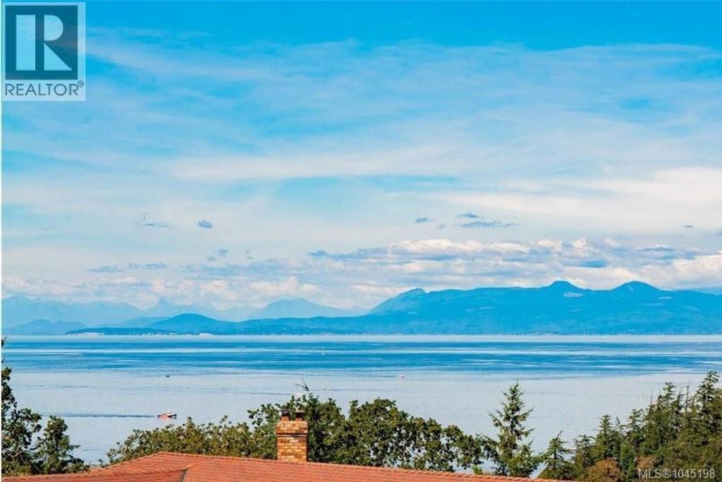 3588 Oakridge Dr, Nanaimo
