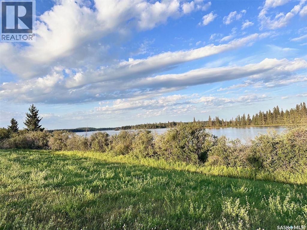 Memorial Lakefront Property, Memorial Lake