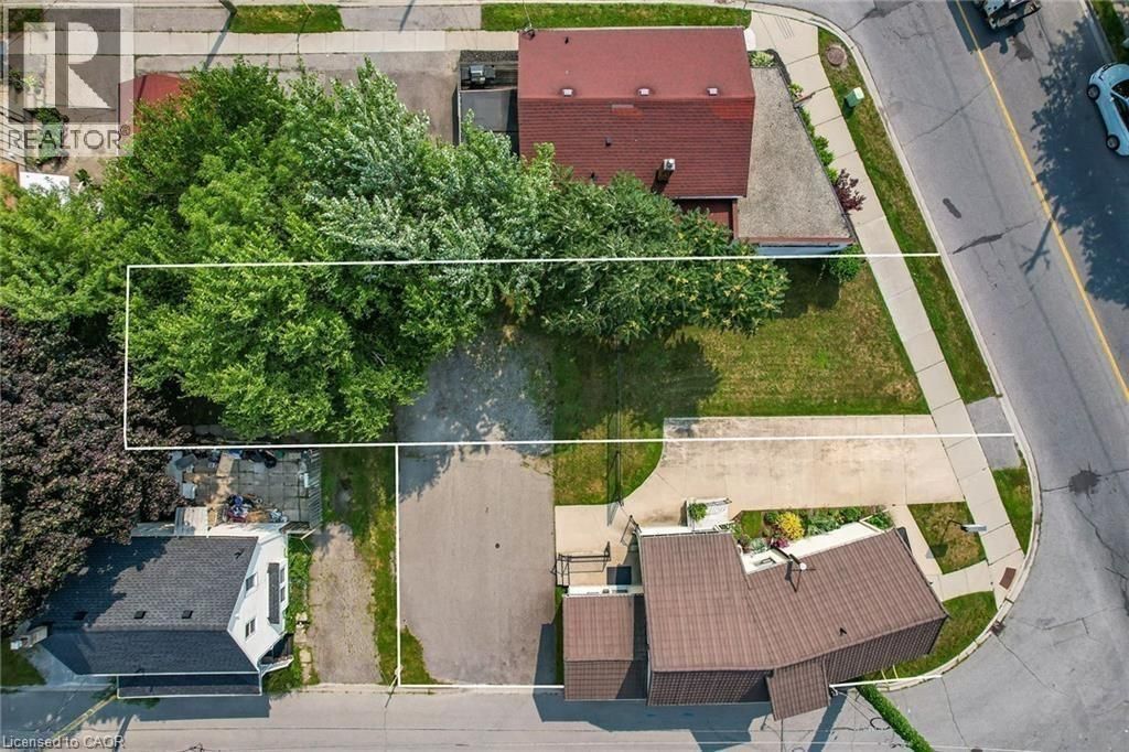 147 Welland Avenue, St. Catharines