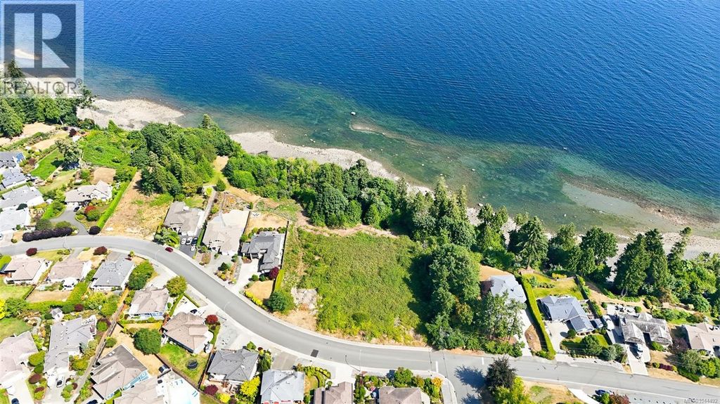 6069 Breonna Dr, Nanaimo