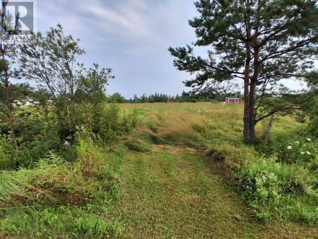 Acre Southwest Lot 16, South West Lot 16