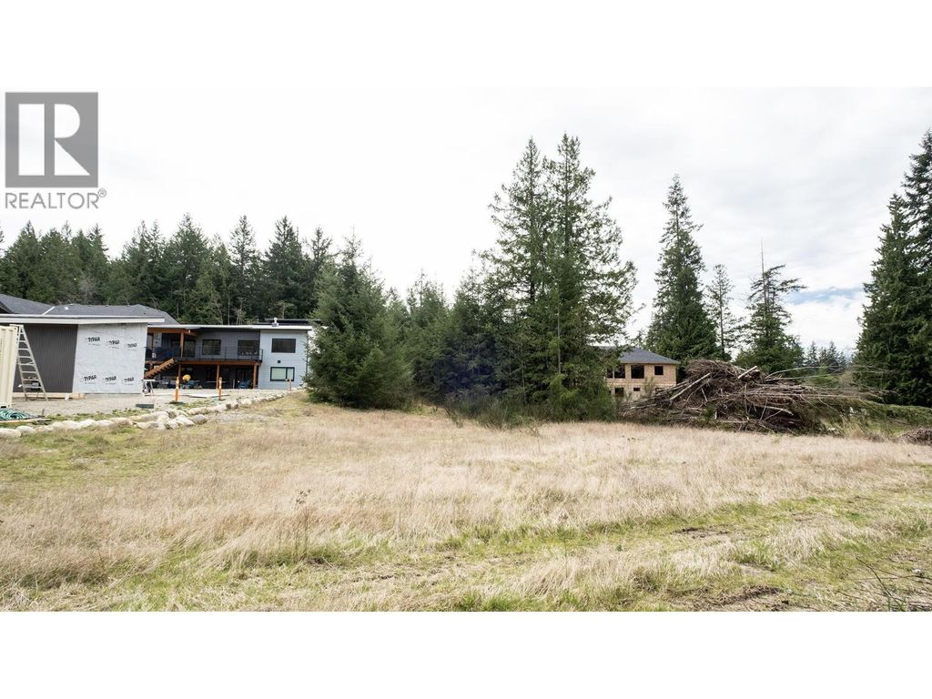 1221 Castle Road, Gibsons