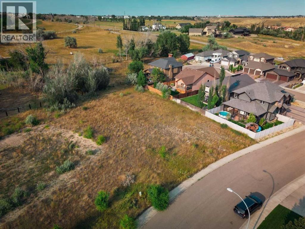 8 Canyon Creek Drive Sw, Medicine Hat