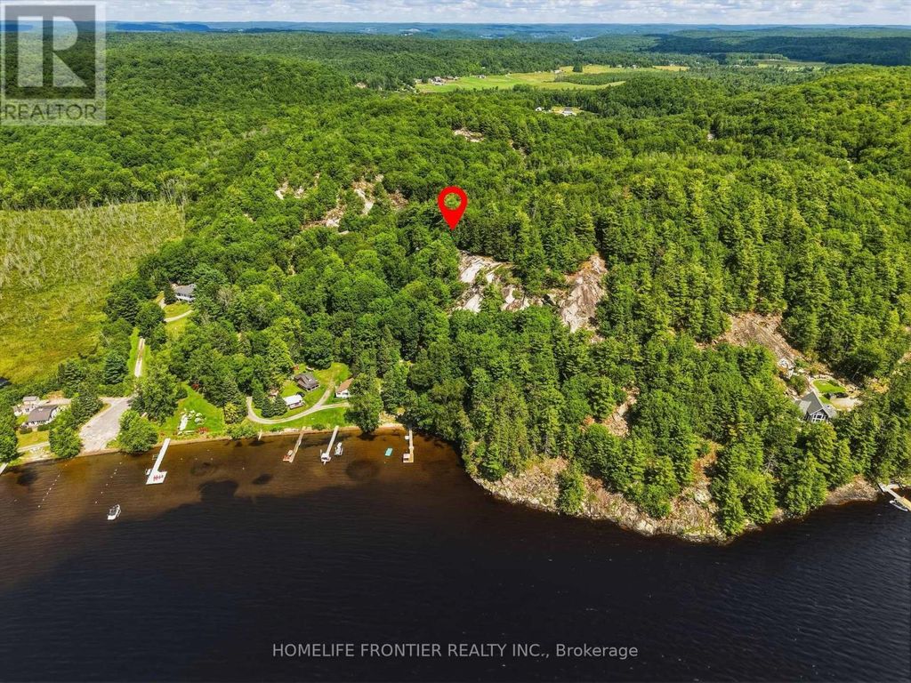 1550 Mary Lake Road, Huntsville (brunel)