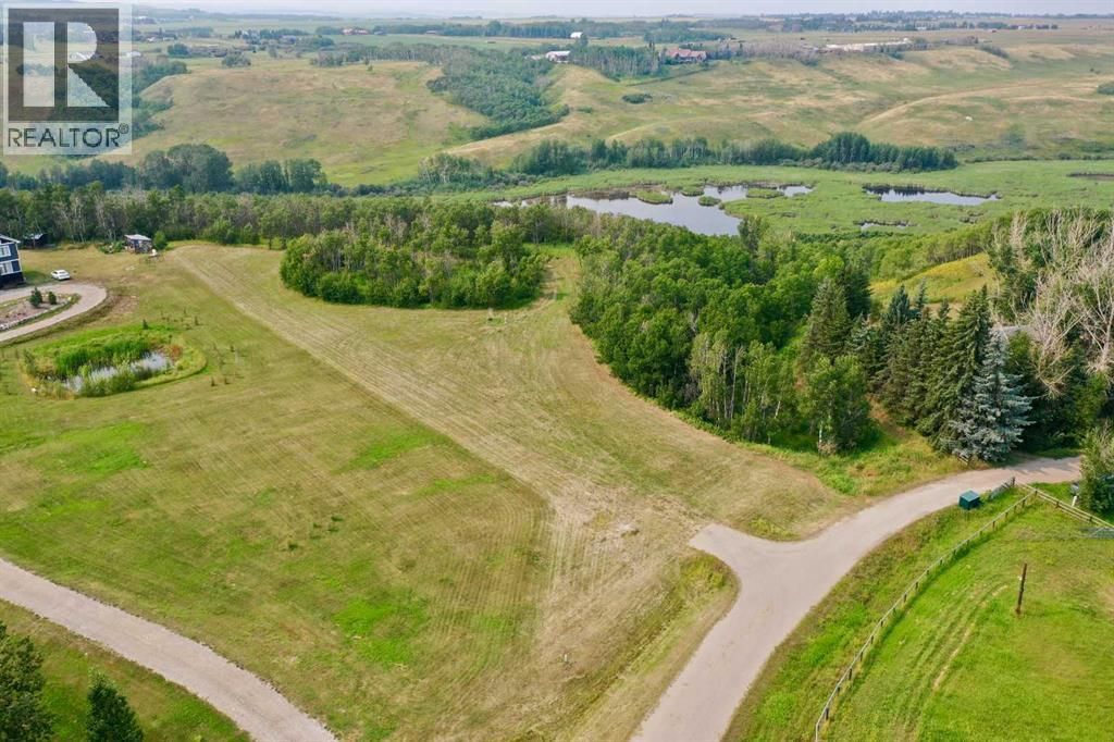 303 Avenue W, Rural Foothills County