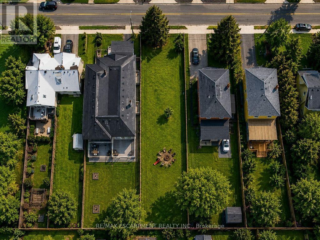19 Broadview Avenue, Mississauga (port Credit)