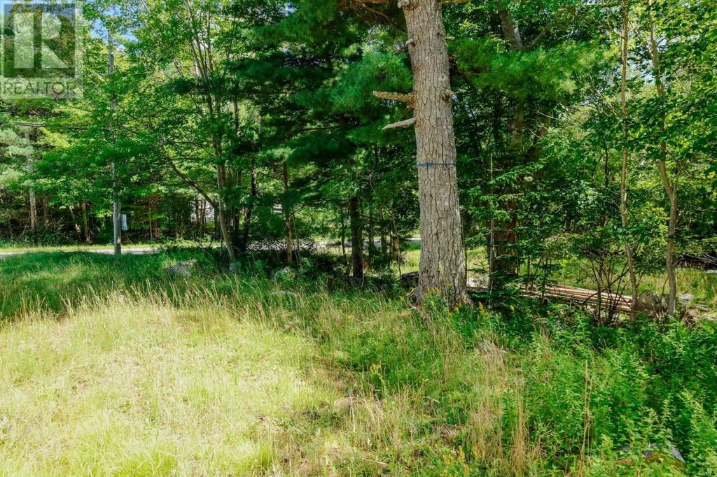 75 Annapolis Road, Shelburne