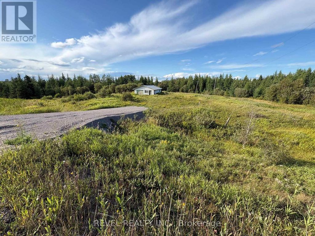 (moonbeam) - 341 Highway 11 Highway W, Kapuskasing (moonbeam)