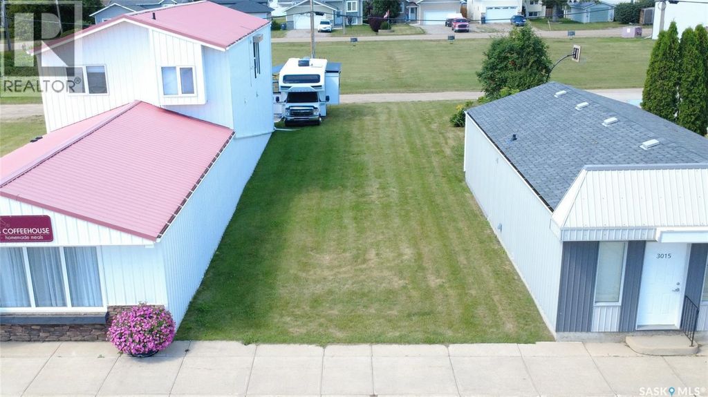3017 Central Avenue, Waldheim