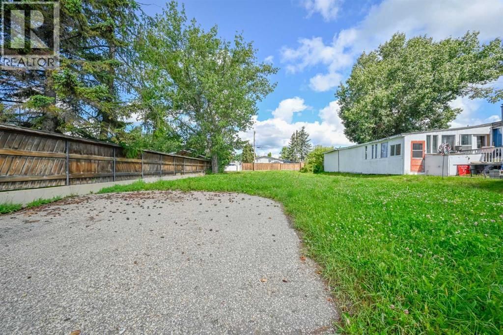 4429 51 Avenue, Valleyview