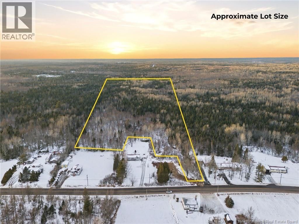 108 Pleasant Drive, Chipman