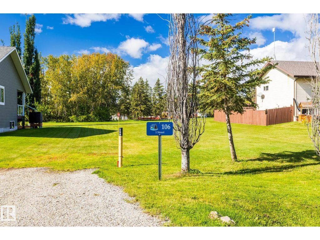 106 1 St, Rural Lac Ste. Anne County