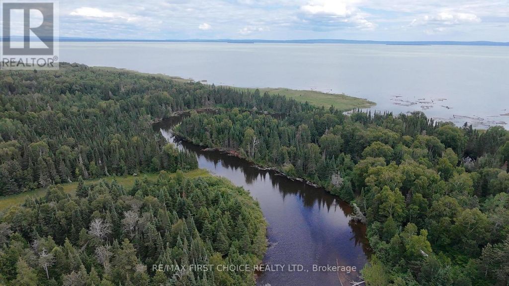 Lt 11 + 12 Con 1 Dorion, Thunder Bay Remote Area (tb-59)
