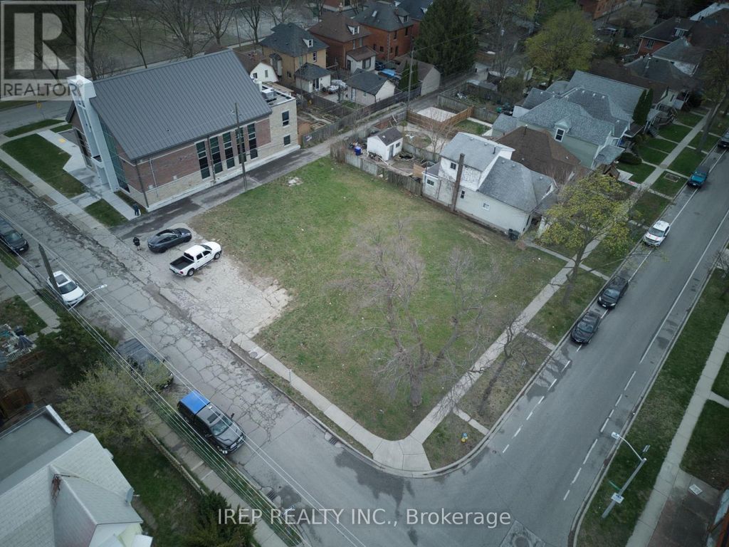 808 Lincoln Road, Windsor