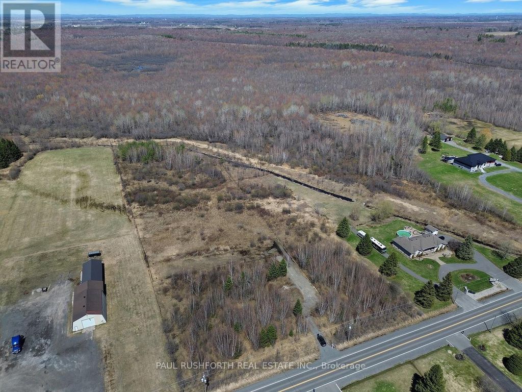 2667 Russland Road, Ottawa