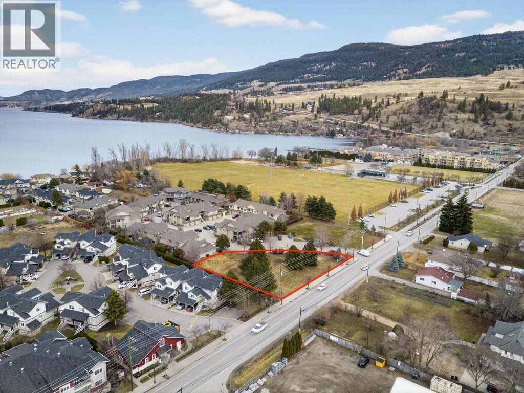 3318 Woodsdale Road, Lake Country