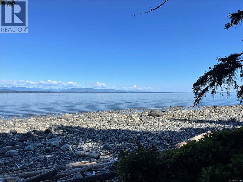 624 Wa Wa Kie Rd, Quadra Island