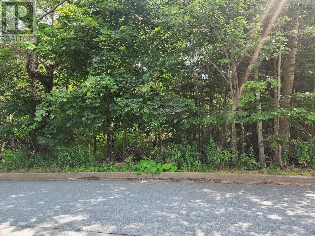 1 Pinehaven Drive, Halifax