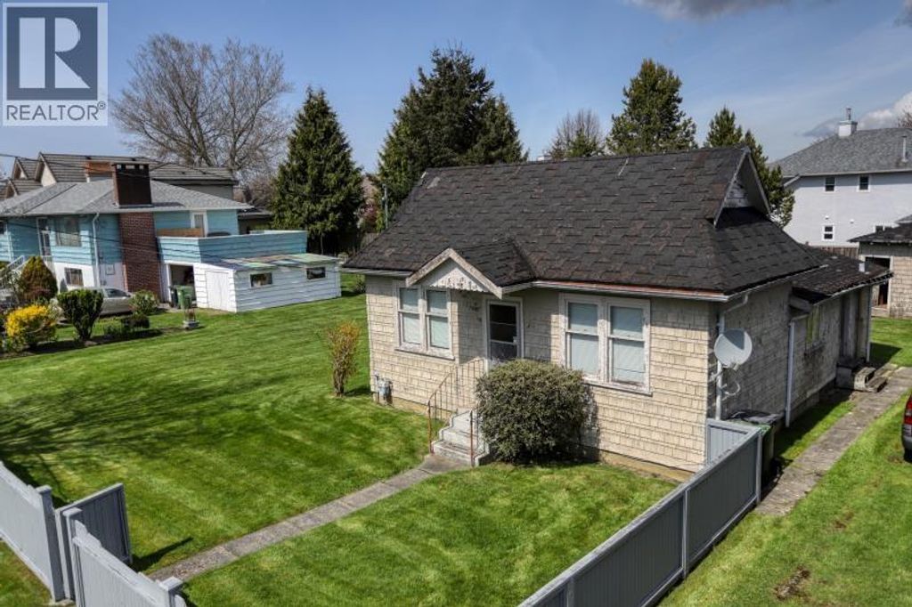 5211 Maple Road, Richmond