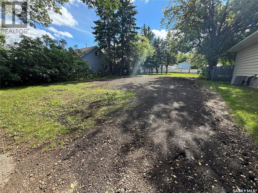 203 Bemister Avenue W, Melfort