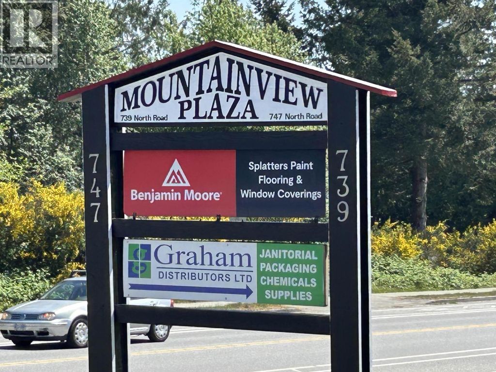 739 & 747 North Road, Gibsons