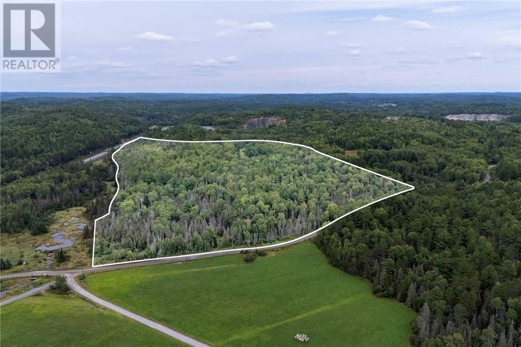 556 Lorne Falls, Greater Sudbury