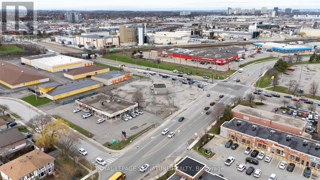 73 Kennedy Road S, Brampton (brampton East)